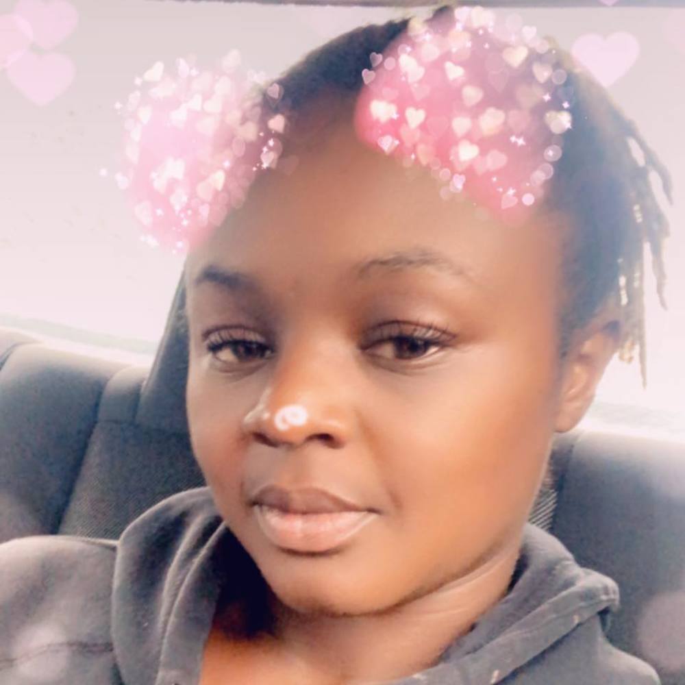 Meet your Posher, Tia